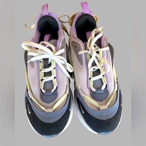 Nike platform Air Max Furyosa size US 9 women’s